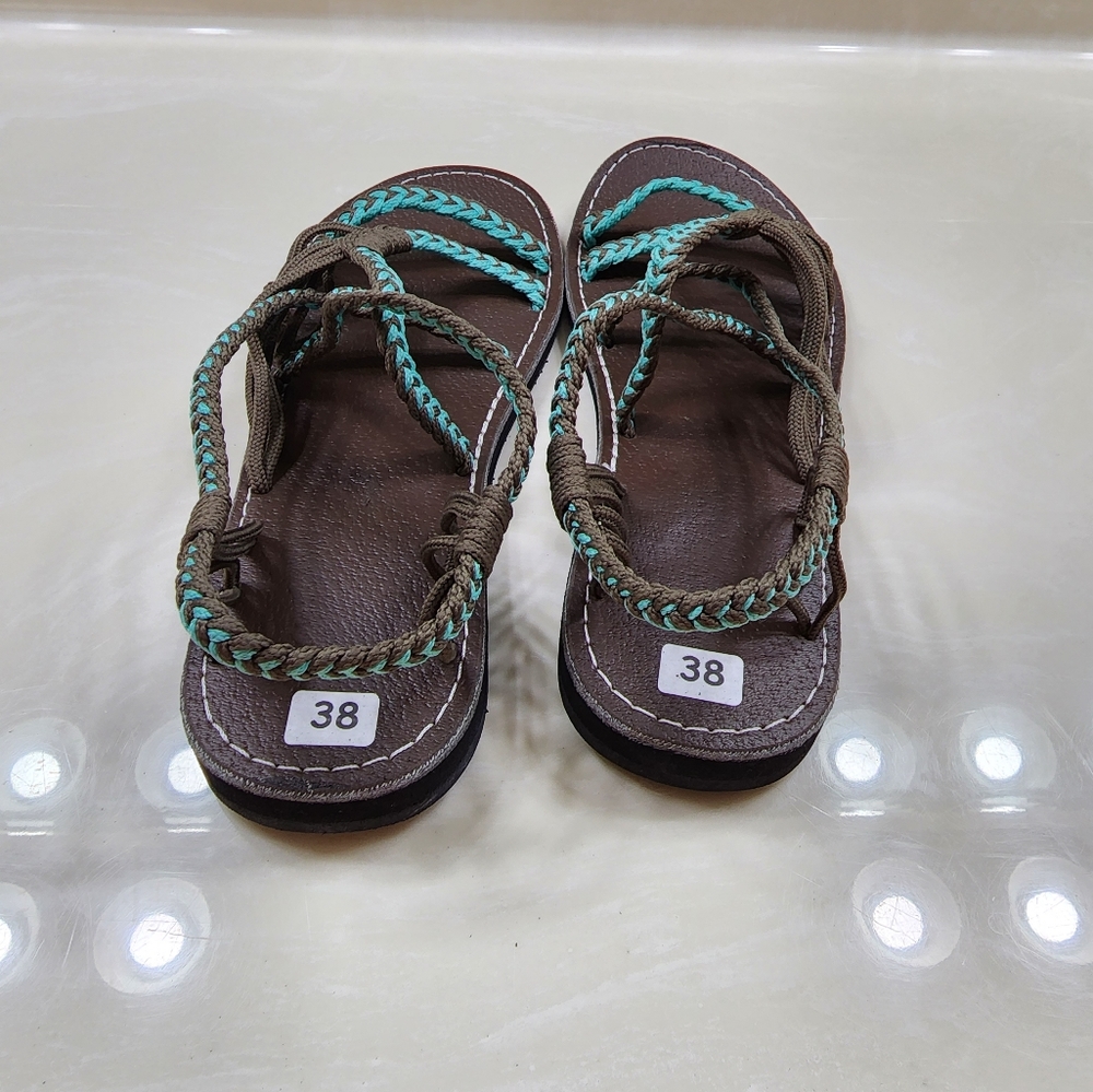 Sandals - Picture 5 of 7